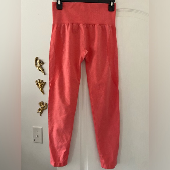 NVGTN Contour Workout Leggings Pink Stretchy Athletic - Picture 4 of 6